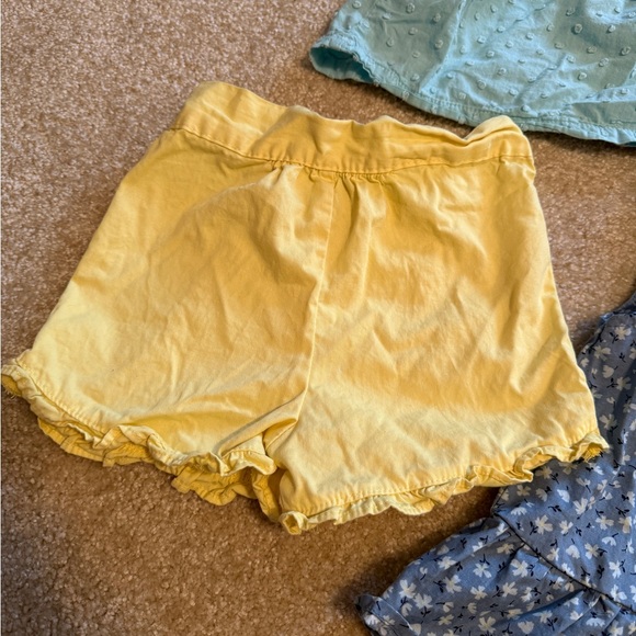 4T Girl Bundle 👗 - Picture 2 of 16